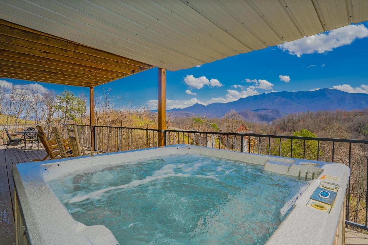 A Million Dollar View- Get 951 Worth Of Free Area Attraction Tickets For Each Paid Day! Villa Gatlinburg Exterior photo