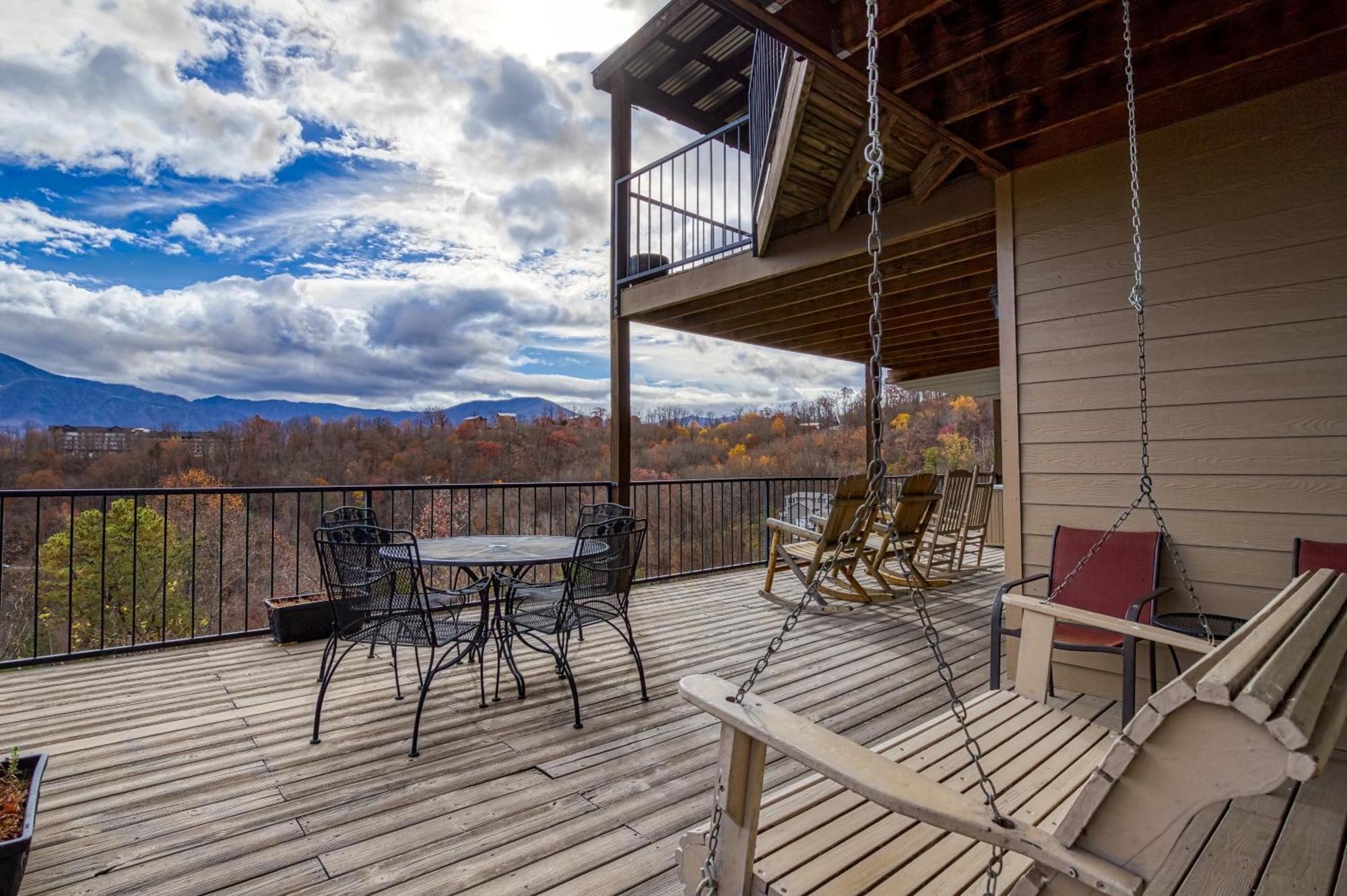 A Million Dollar View- Get 951 Worth Of Free Area Attraction Tickets For Each Paid Day! Villa Gatlinburg Exterior photo
